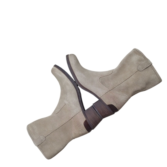 Ugg Briar Sugar Pine Size 6 - Picture 8 of 16